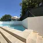 Host Wise - Lively Charming W Pool קארבואירו