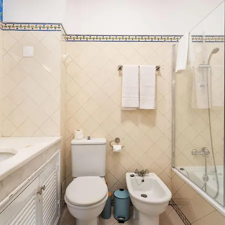 Host Wise - Lively Charming W Pool Apartamento