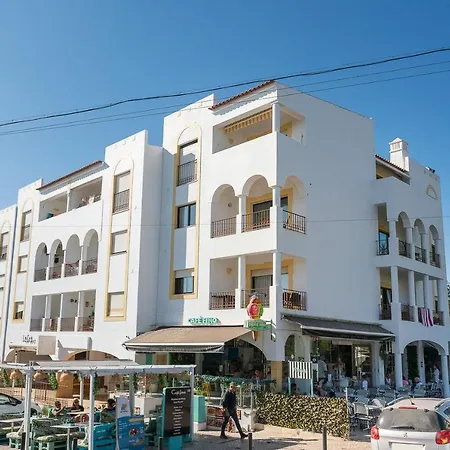 Host Wise - Lively Charming W Pool Apartament