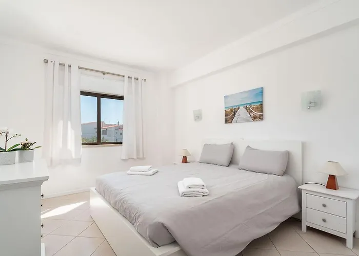 Host Wise - Lively Charming W Pool Carvoeiro (Lagoa)