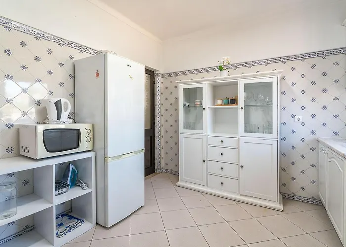 Host Wise - Lively Charming W Pool Apartamento *